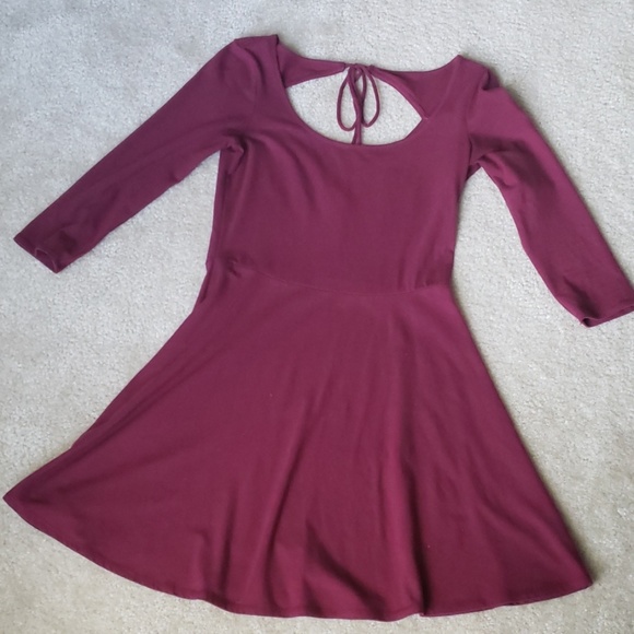 American Eagle Dress (Maroon) - Picture 1 of 2